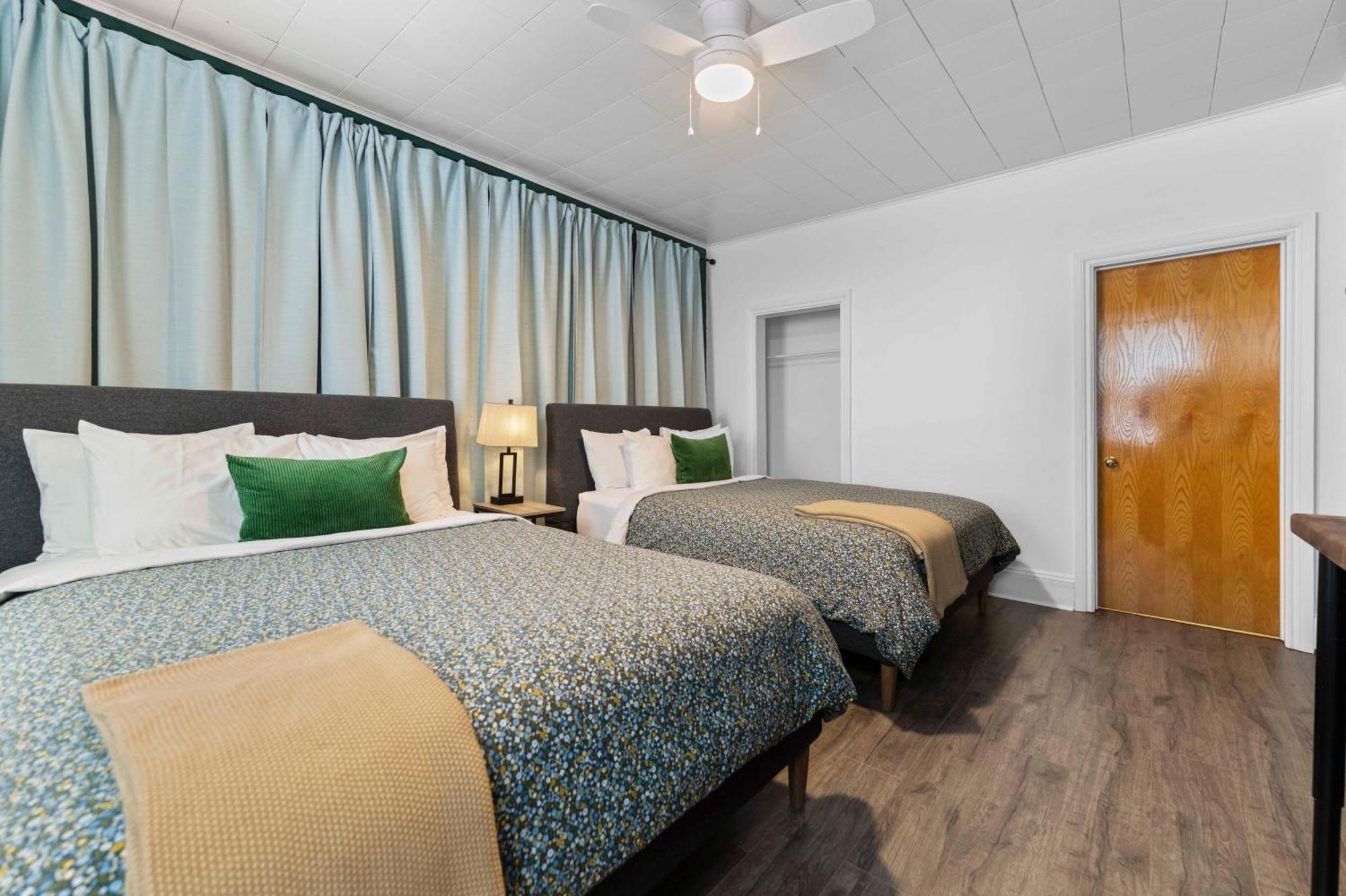 Barrys Bay Balmoral Hotel מראה חיצוני תמונה